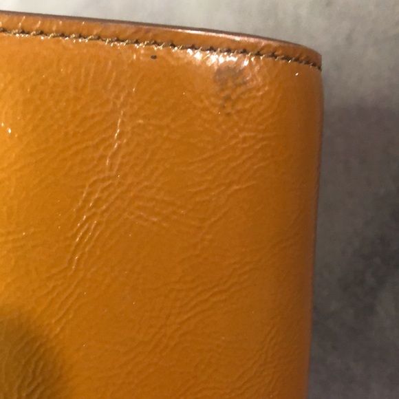 Large Yves Saint Laurent Brown Leather Clutch with patent leather - Picture 11 of 12